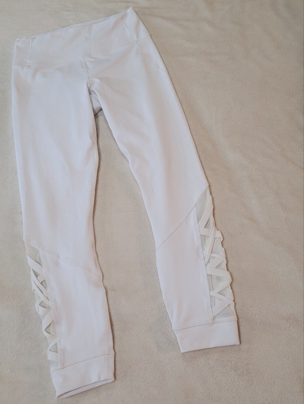 Fabletics White Powerhold Lattice Cropped Leggings Size S